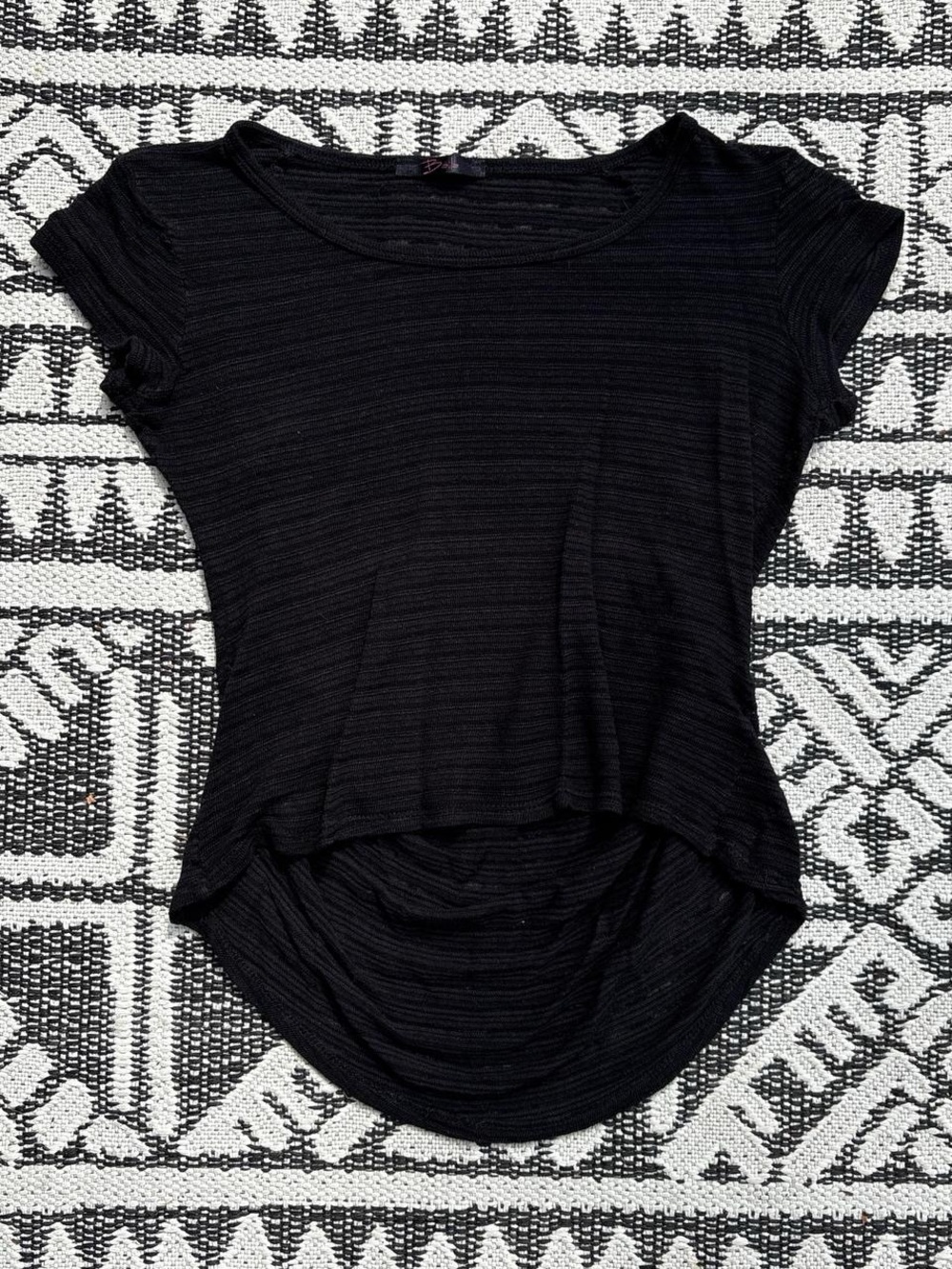 Sheer crop top - Picture 5 of 7